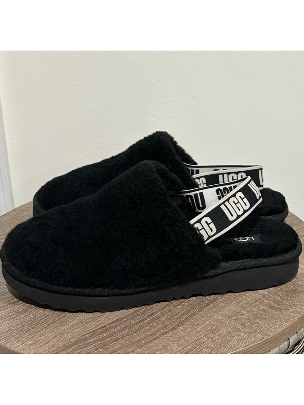 UGG Fluff Yeah Clogs - Picture 5 of 10